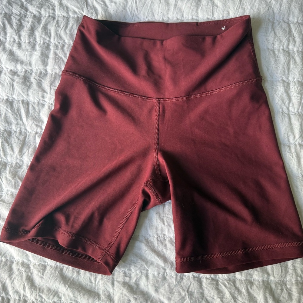 Old Navy Women's 6 inch Maroon Bike Shorts